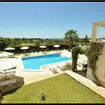 Hotel Monte Dos Avos Village - Pets Friendly 3*