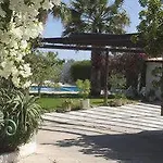 Monte Dos Avos Village - Pets Friendly Hotel 3*