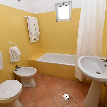 Monte Dos Avos Village - Pets Friendly Hotel Fuseta