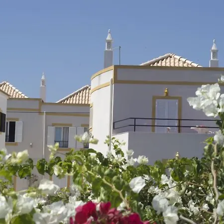 Monte Dos Avos Village - Pets Friendly Hotel Fuseta