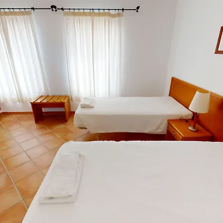 Monte Dos Avos Village - Pets Friendly Hotel Fuseta
