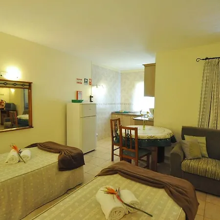 Monte Dos Avos Village - Pets Friendly 3* Fuseta
