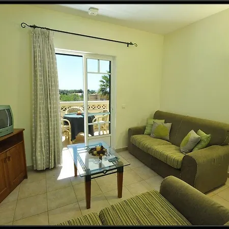 Monte Dos Avos Village - Pets Friendly Hotel Fuseta
