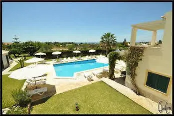 ホテル Monte Dos Avos Village - Pets Friendly 3*