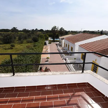 Monte Dos Avos Village