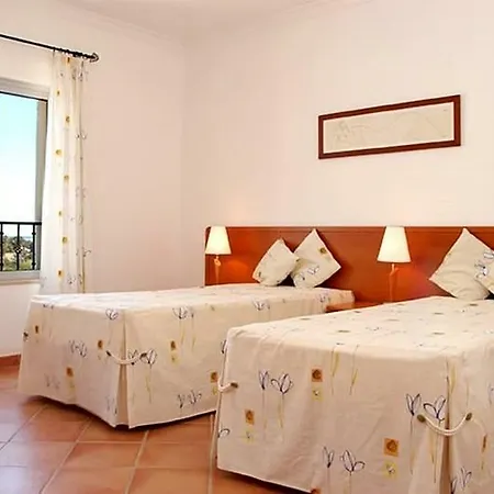 Monte Dos Avos Village